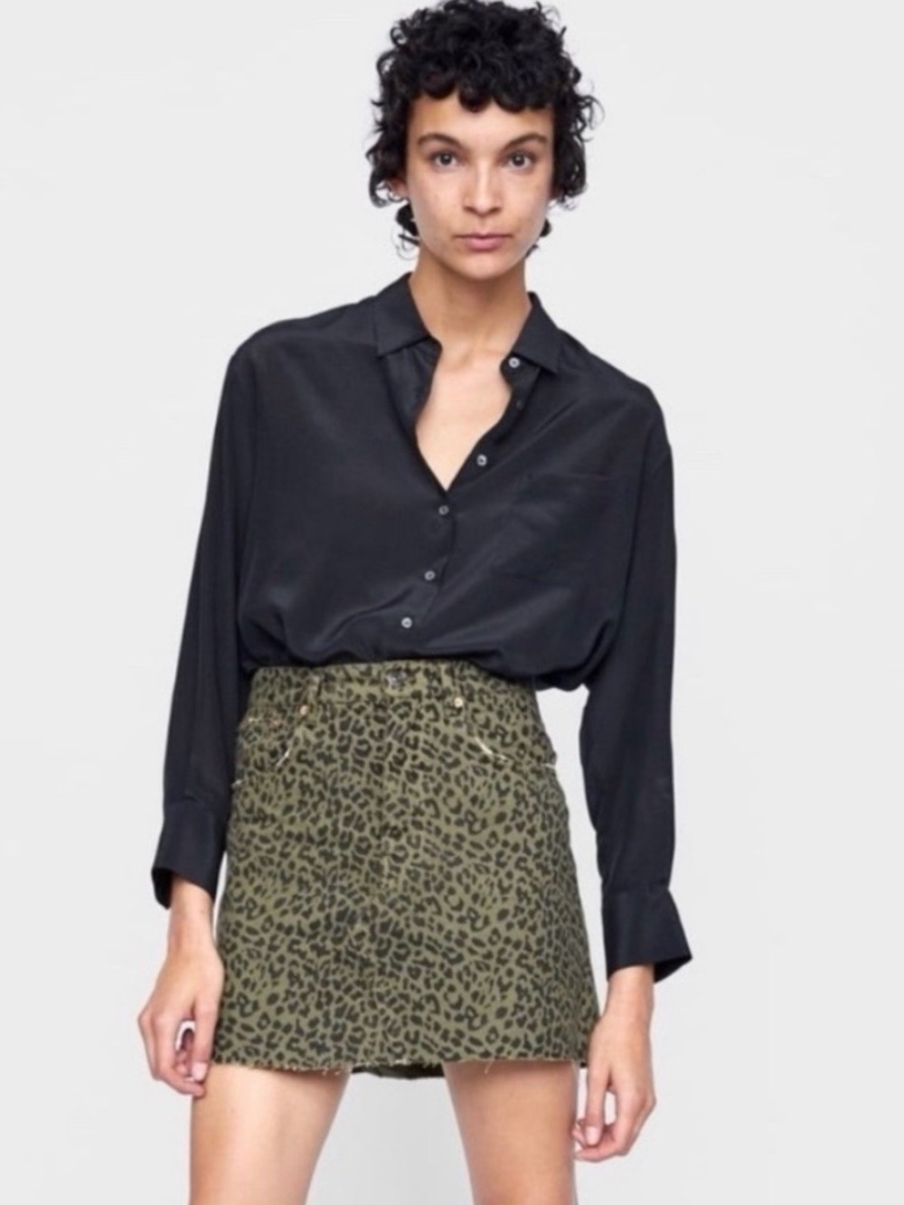 Zara Animal Cheetah Print shorts Women's Size Medium